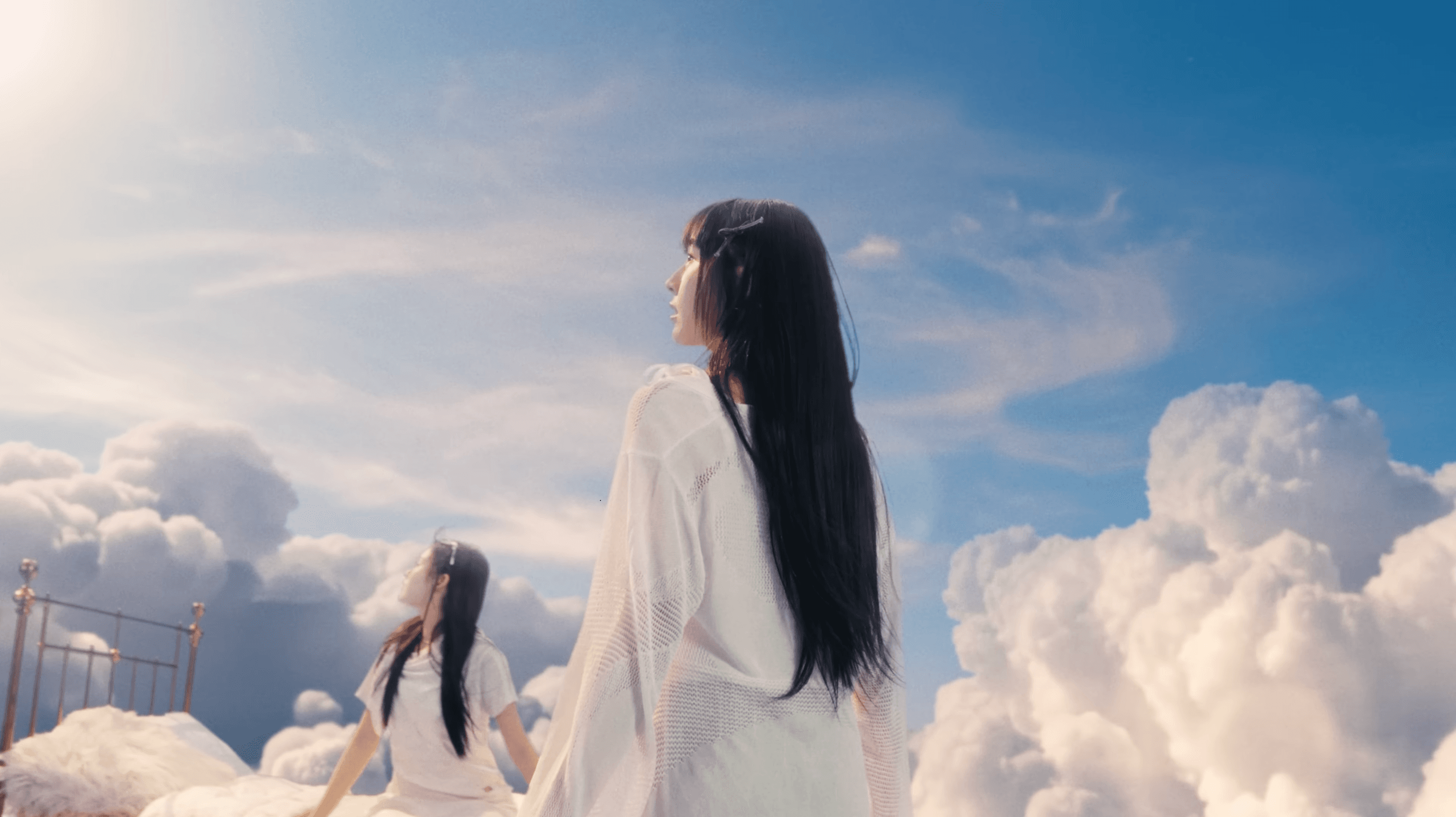 FIFTYFIFTY - Gravity still 4