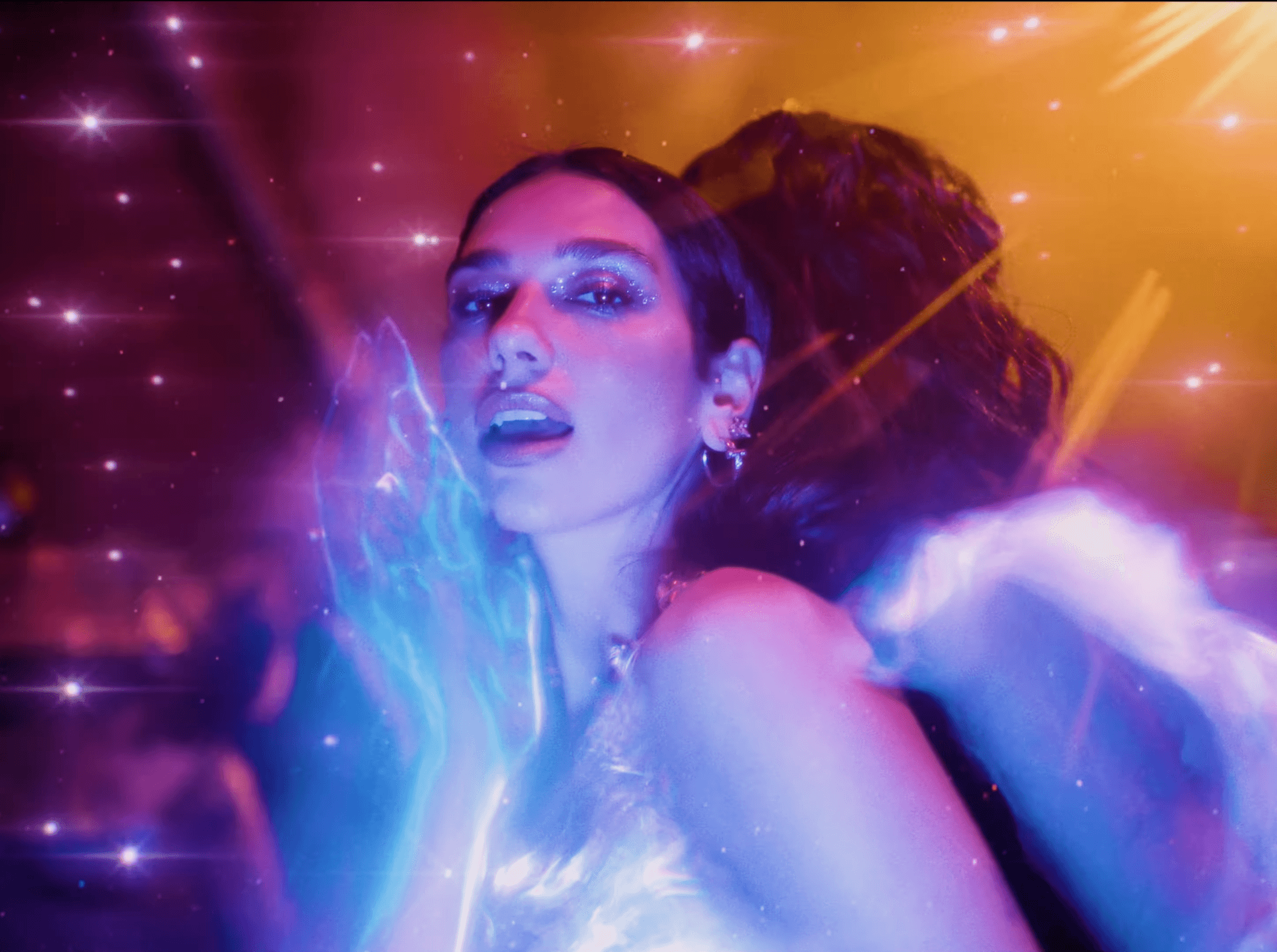 Jennie & Dua Lipa - Handlebars still 3